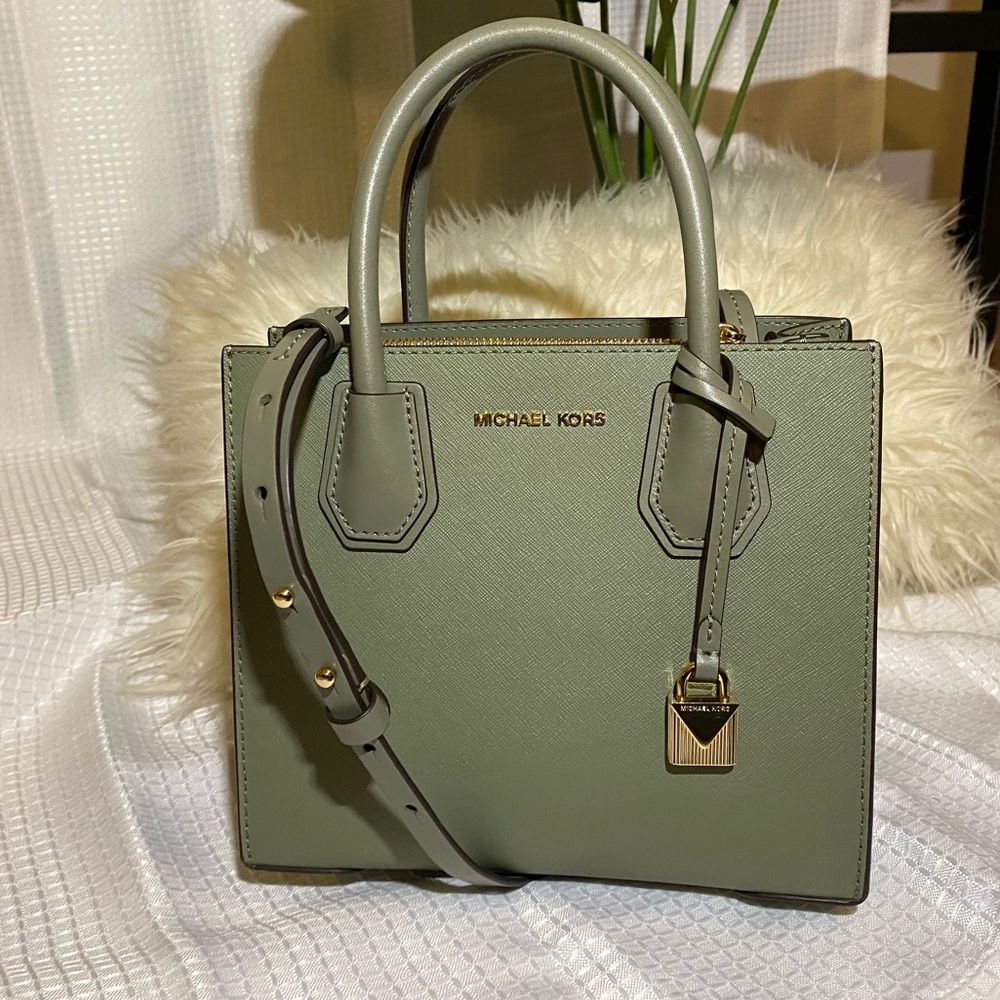 Micheal Kors Mercer Small saffiano leather